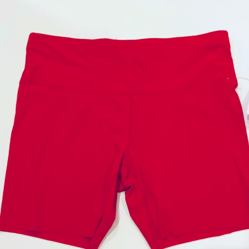 Women’s Nike Yoga Luxe Shorts, Size XXL.